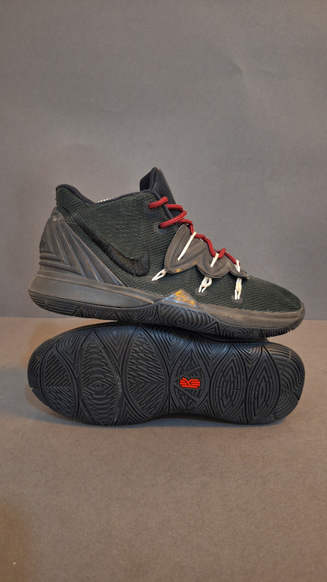 کفش بسکتبال والیبال Nike Kyrie 5 اورجینال