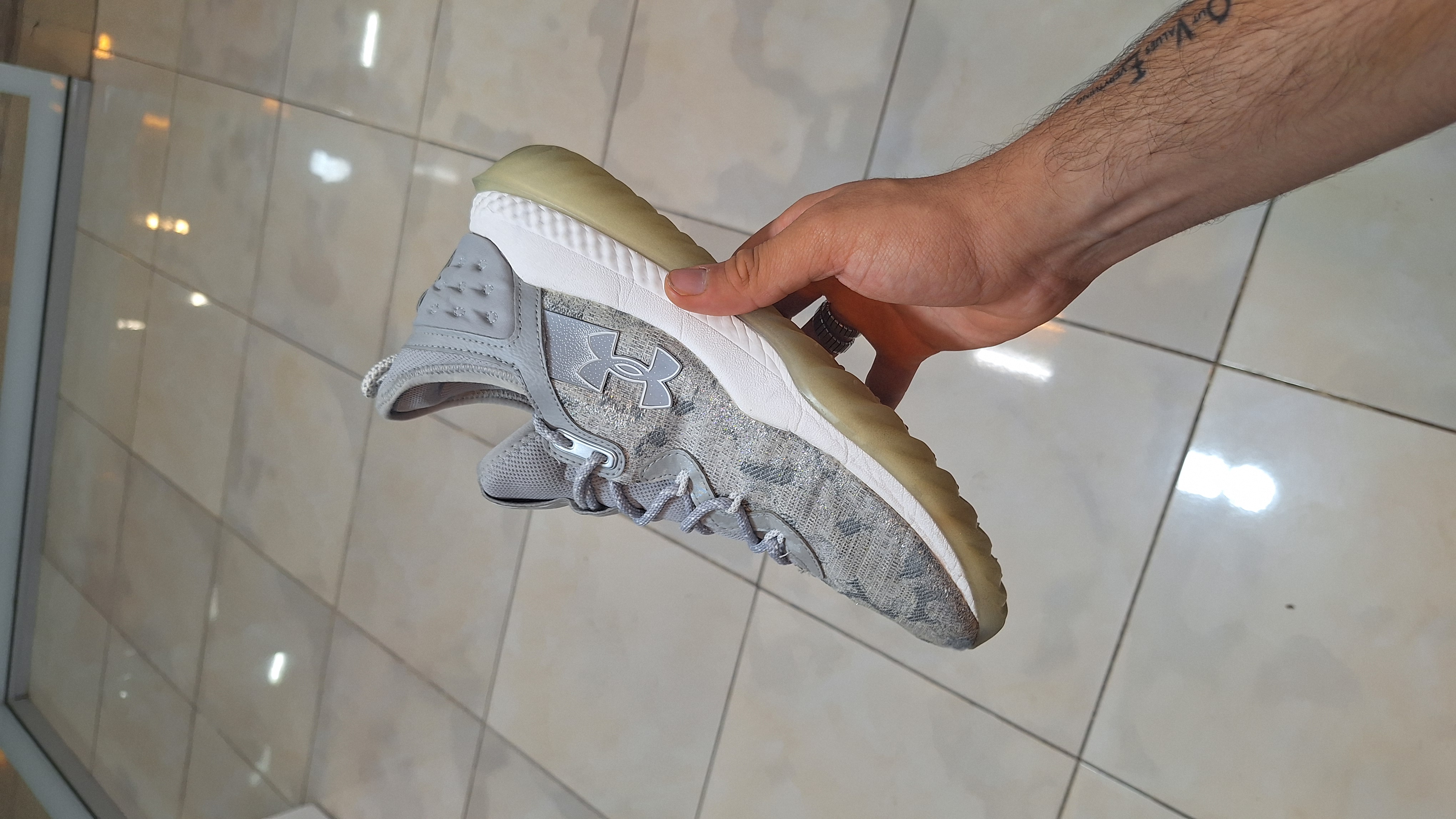 کفش بسکتبال والیبال Under Armour اورجینال