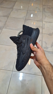 خرید و قیمت کفش بسکتبال والیبال Nike Kyrie اورجینال از hardenshoes کفش بسکتبال والیبال Nike Kyrie اورجینال - hardenshoes گرگان