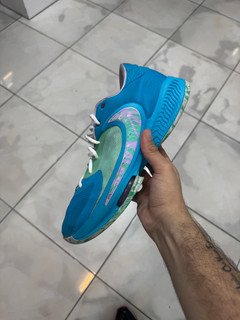 خرید و قیمت کفش بسکتبال والیبال Nike Freak 4 اورجینال از hardenshoes کفش بسکتبال والیبال Nike Freak 4 اورجینال - hardenshoes گرگان