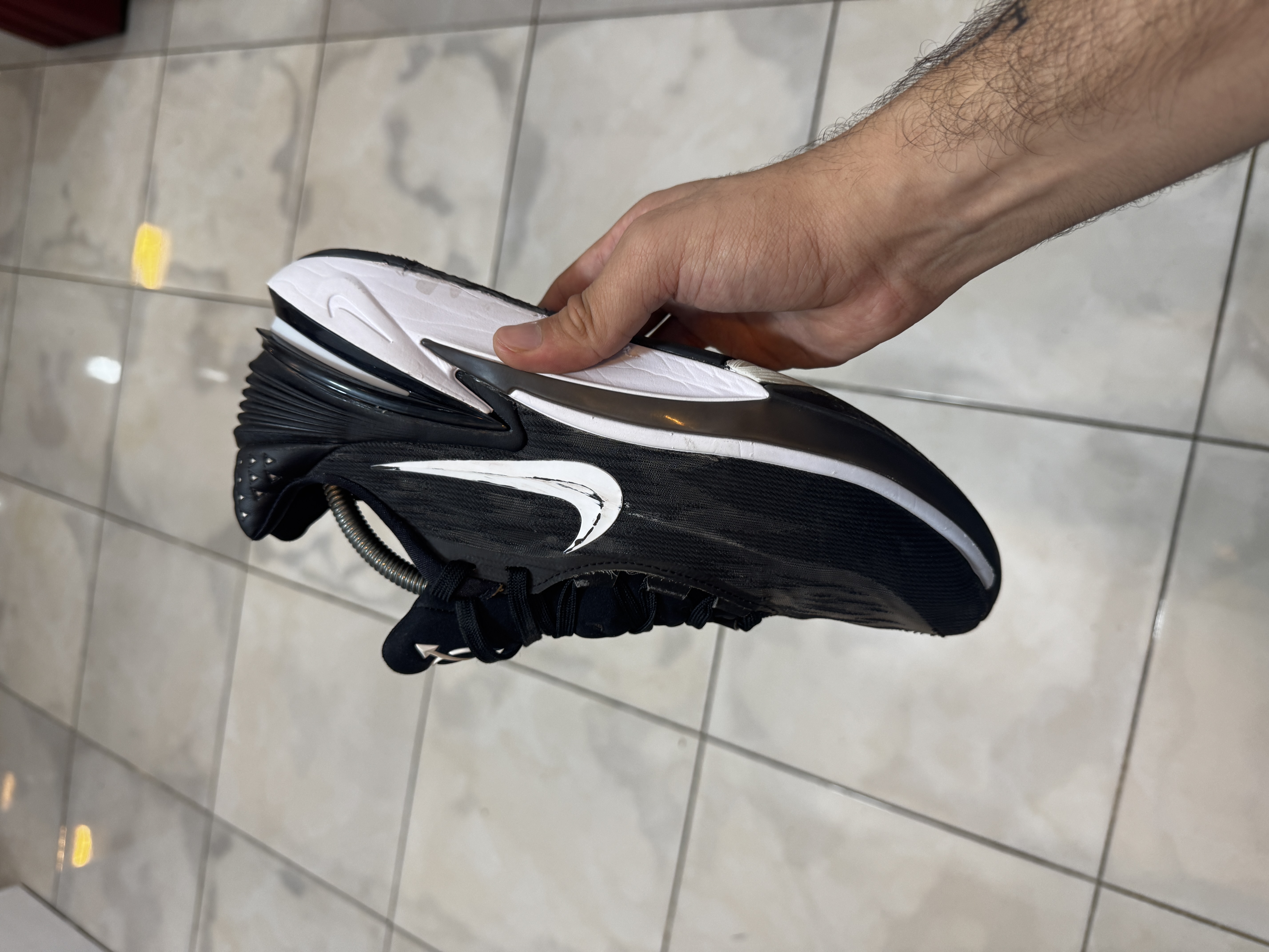 کفش بسکتبال والیبال Nike GT cut 2 اورجینال - hardenshoes گرگان
