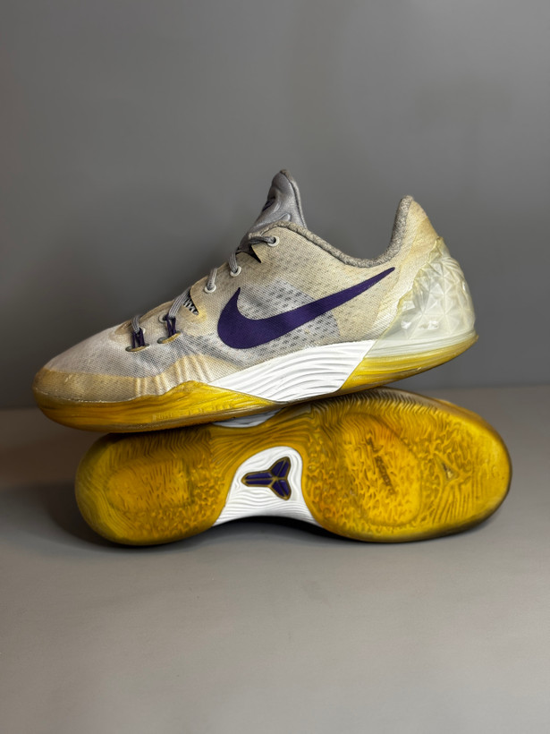 کفش بسکتبال Kobe venomenon 5 اورجینال
