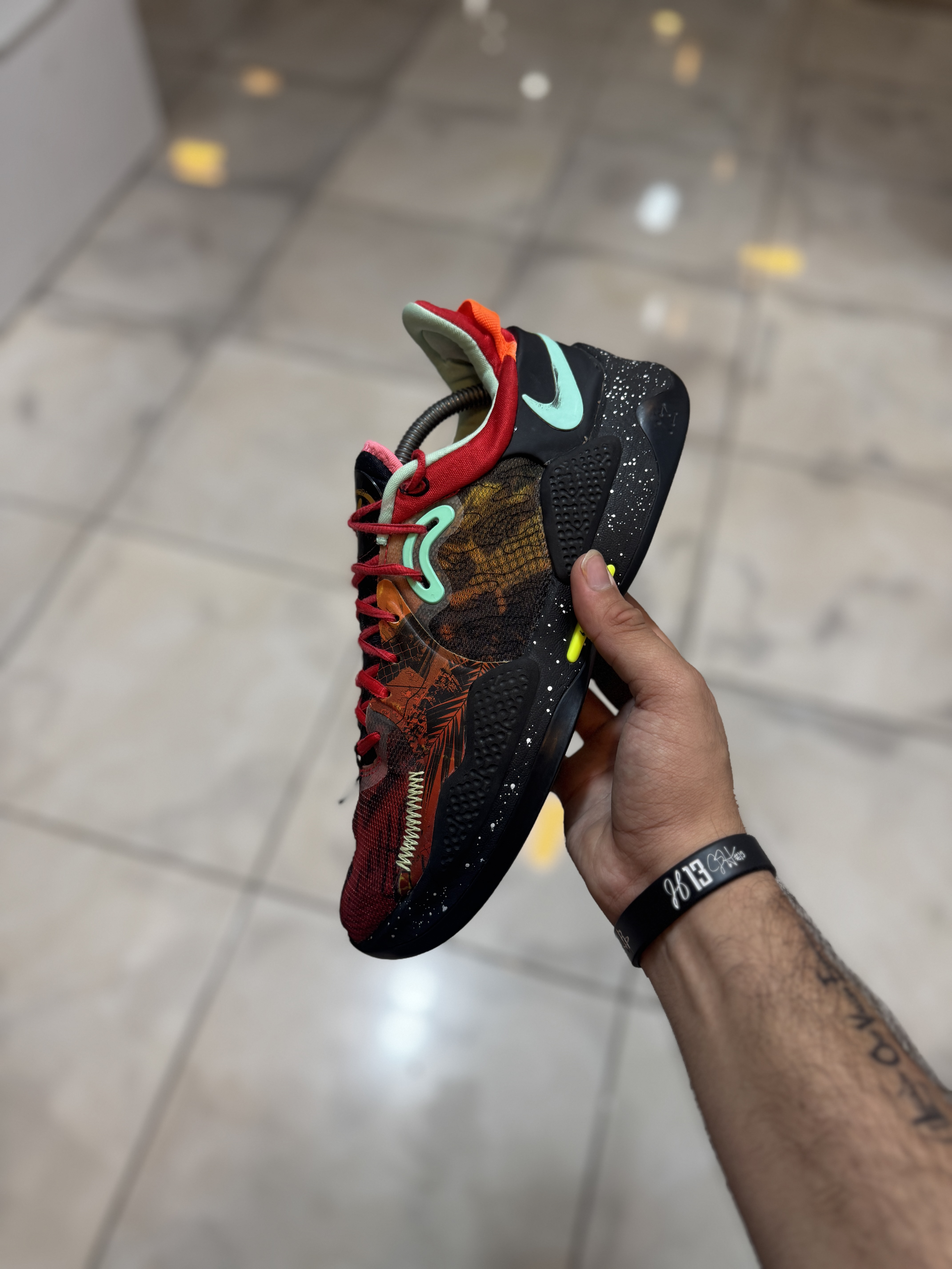 کفش بسکتبال والیبال Nike PG 5 اورجیناا