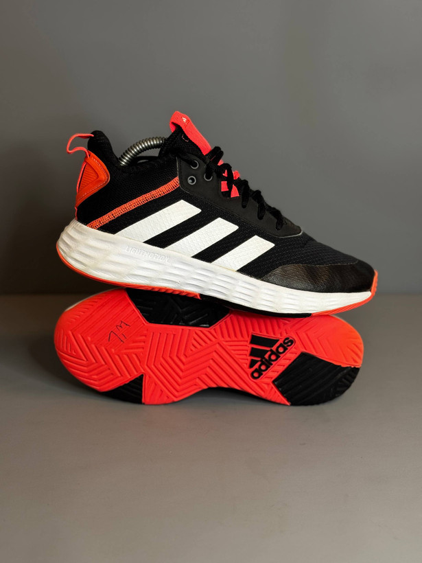 کفش بسکتبال والیبال Adidas on the Game اورجینال
