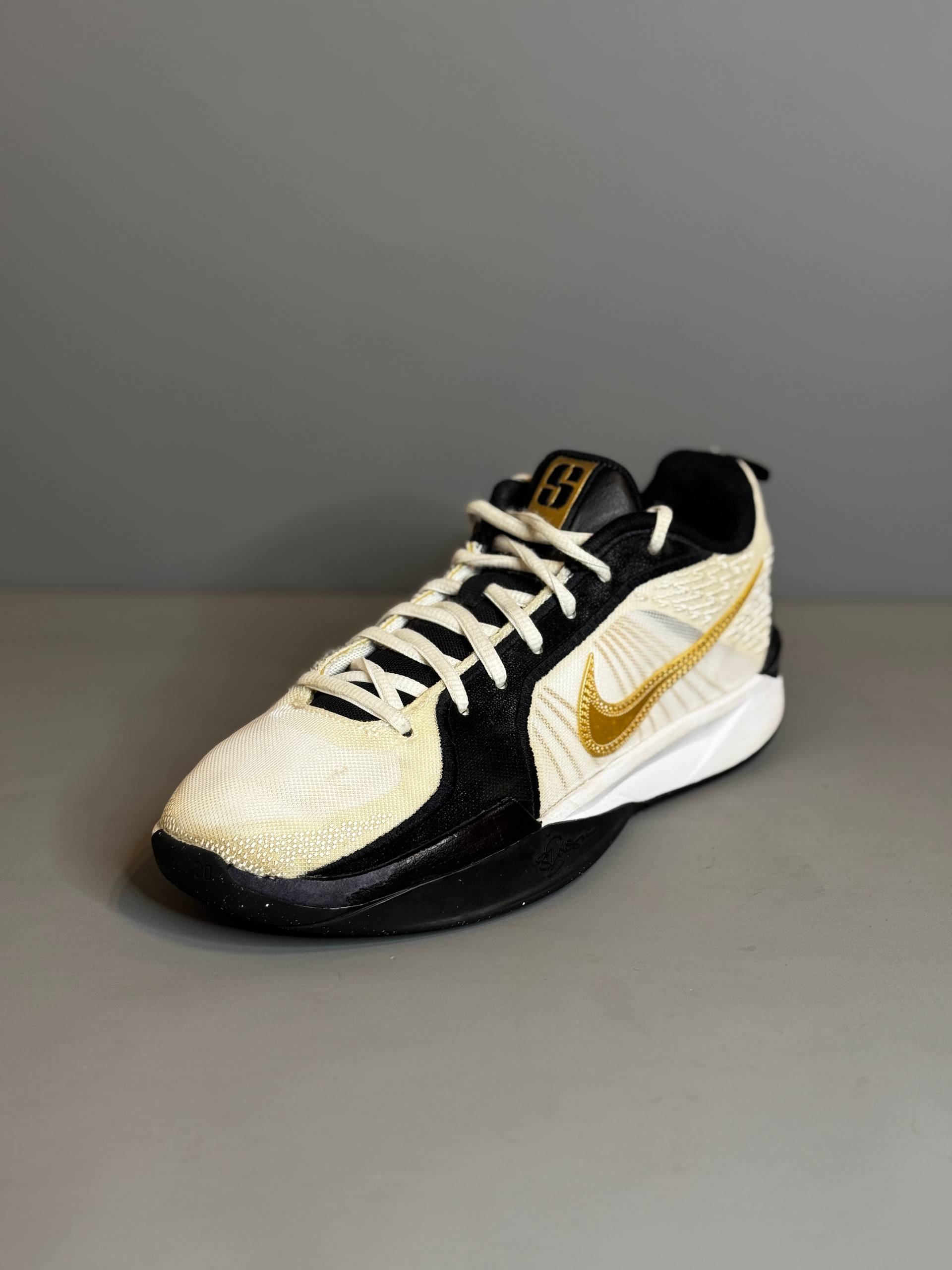 کفش بسکتبال والیبال Nike Sabrina 2 اورجینال
