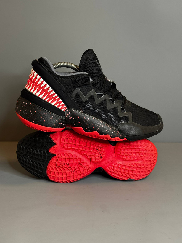 کفش بسکتبال والیبال Adidas Issue 2 اورجینال