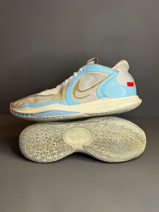 کفش بسکتبال والیبال Nike Kyrie 5 low اورجینال