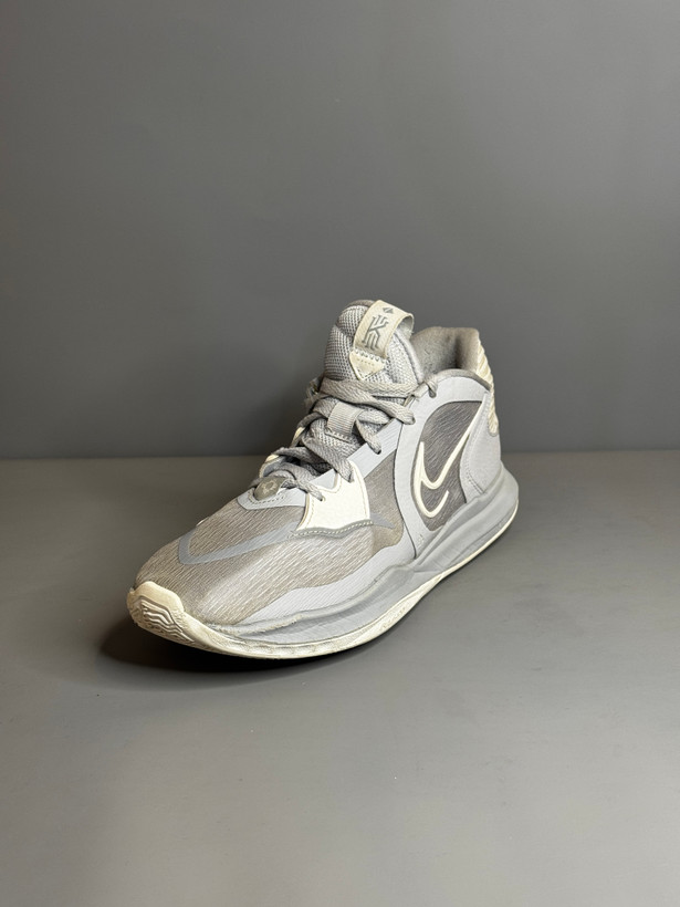 کفش بسکتبال و والیبال Nike kyrie 5 low اورجینال