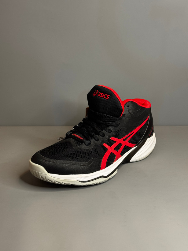 کفش بسکتبال والیبال asics sky