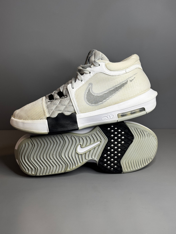کفش بسکتبال والیبال Nike Lebron 8 اورجینال