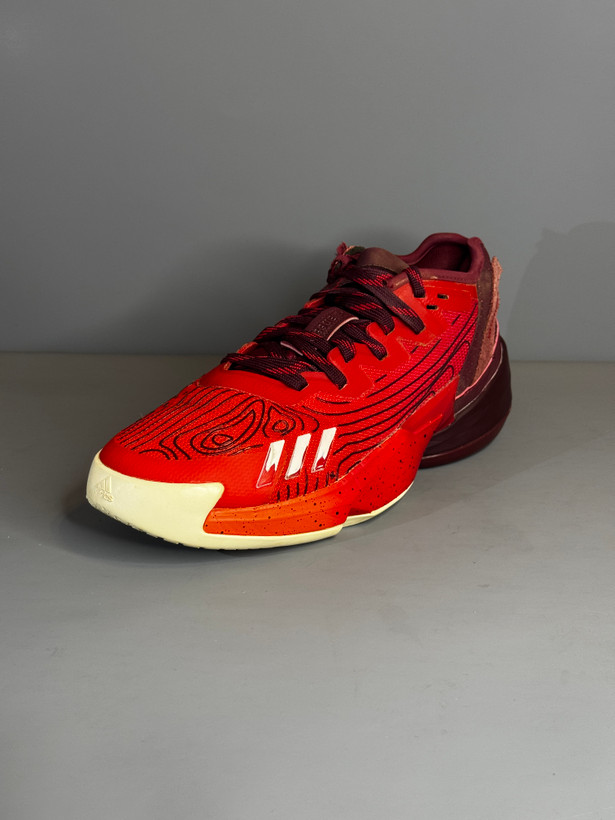 کفش بسکتبال و والیبال Adidas issue 4 اورجینال
