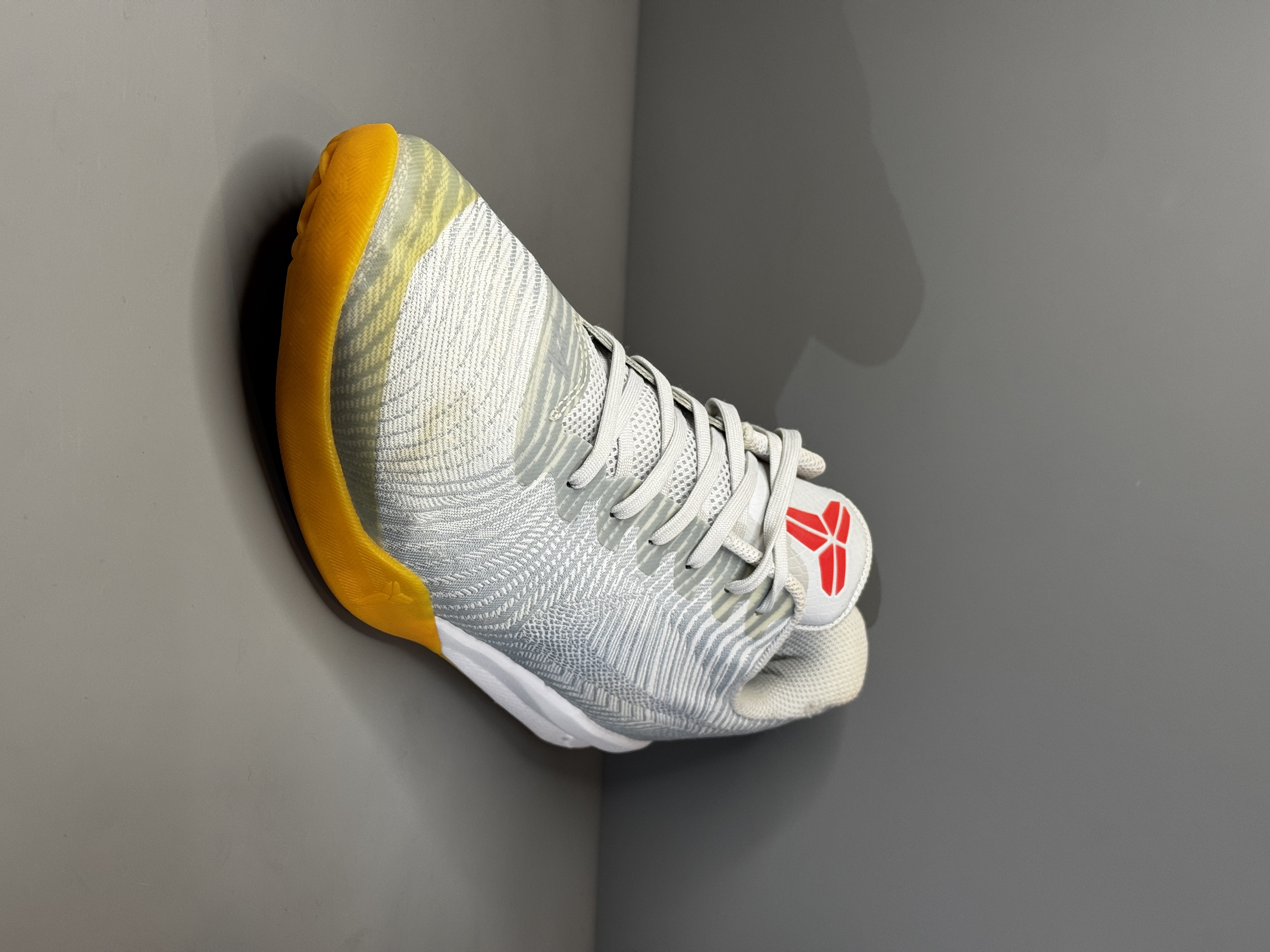 کفش بسکتبال والیبال Nike Kobe Mentality اورجینال