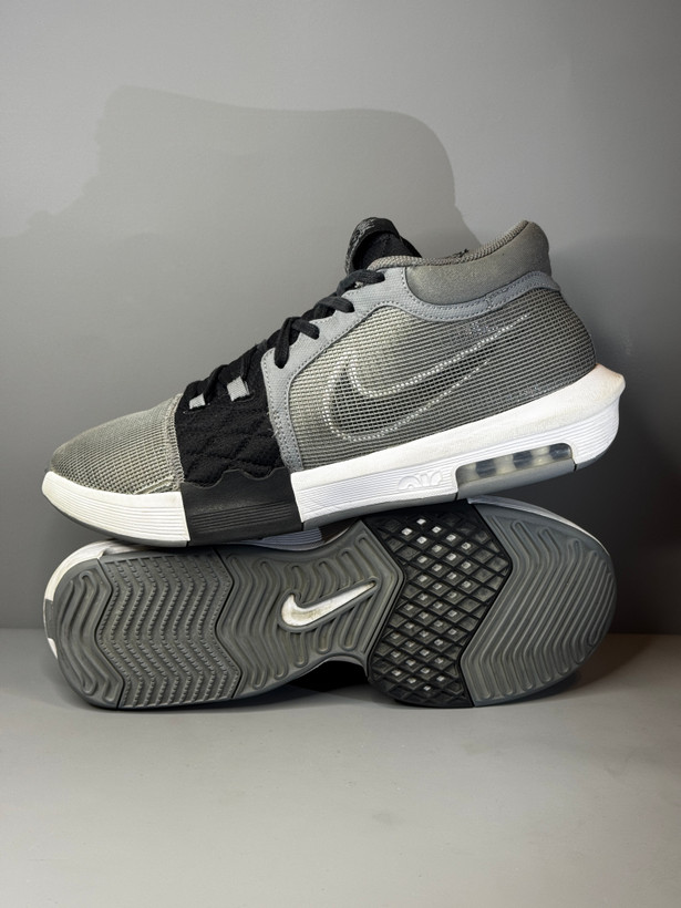 کفش بسکتبال والیبال Lebron witness 8 اورجینال